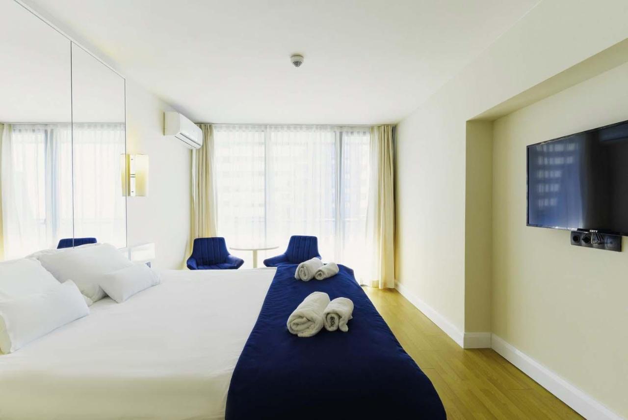 Elegance Sea View Aparthotel In Orbi City Batumi Exterior photo