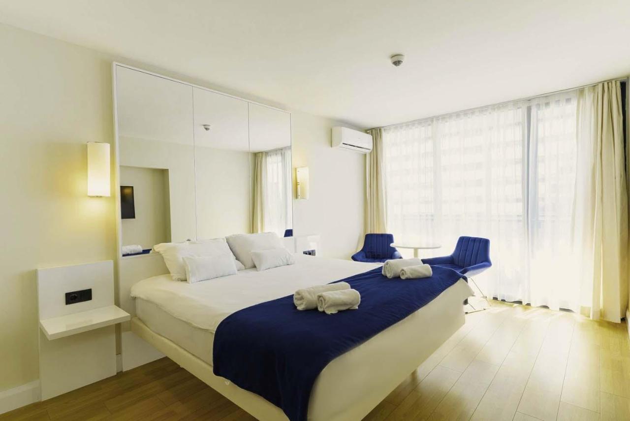 Elegance Sea View Aparthotel In Orbi City Batumi Exterior photo