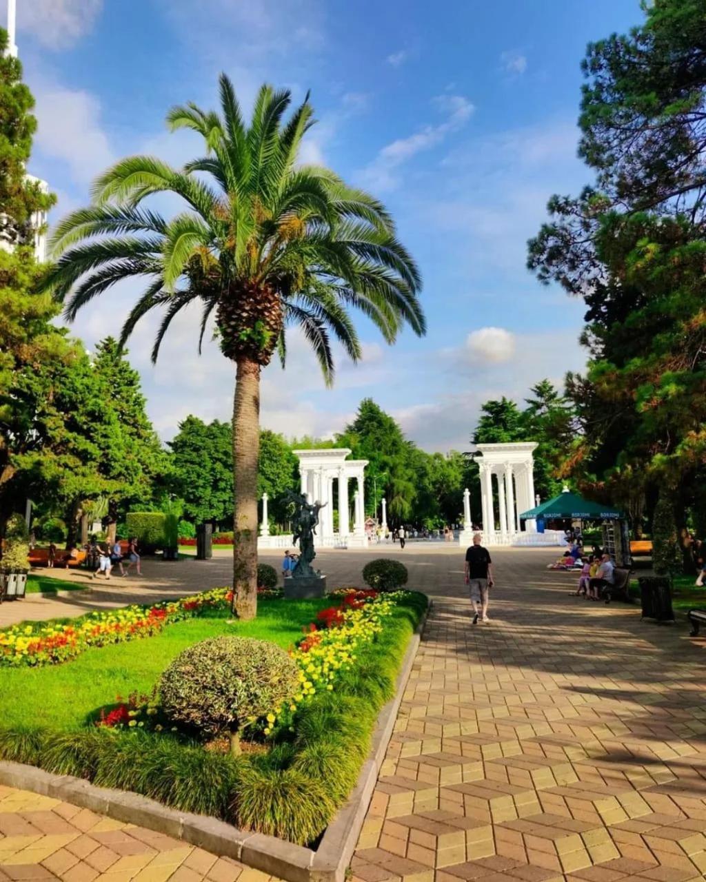 Elegance Sea View Aparthotel In Orbi City Batumi Exterior photo