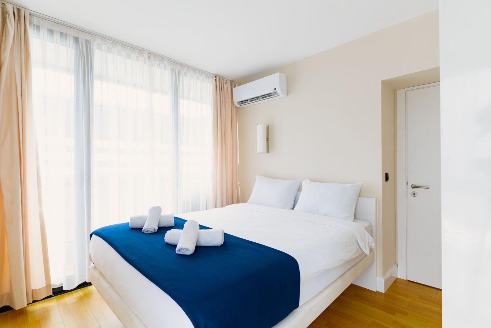 Elegance Sea View Aparthotel In Orbi City Batumi Exterior photo
