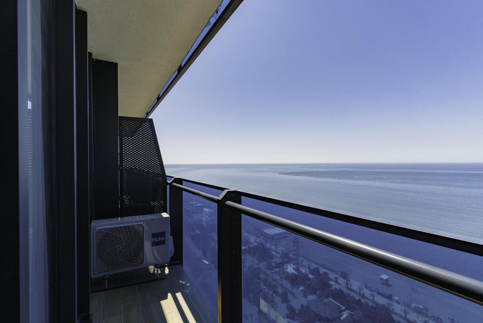 Elegance Sea View Aparthotel In Orbi City Batumi Exterior photo